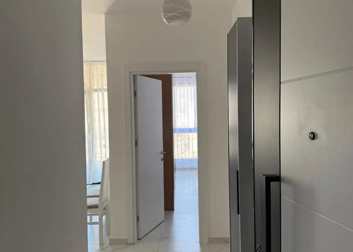 Marelia דירה אוריקום